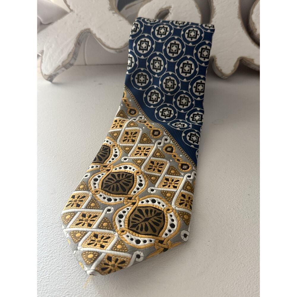 Vtg Wembley Wide Necktie Tie 4.5 x 55 Short Green Blue Geometric Textured